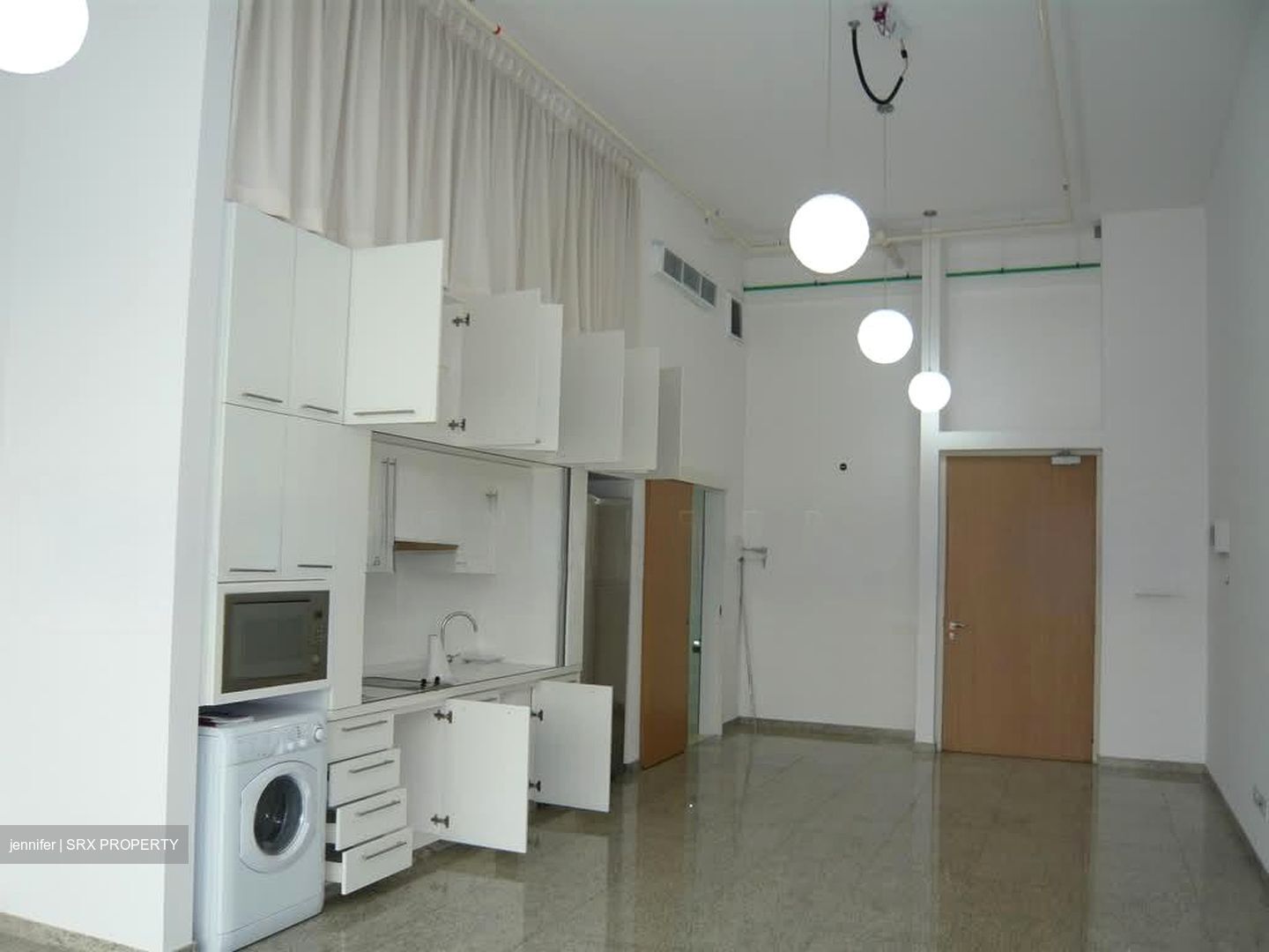 The Central (D1), Office #588637331